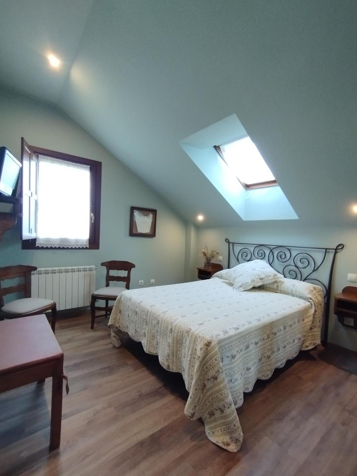 Apartamentos La Cruz De Paderne Navia Room photo